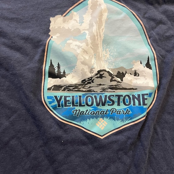 Columbia Yellowstone Tee Shirt Small - Picture 2 of 5